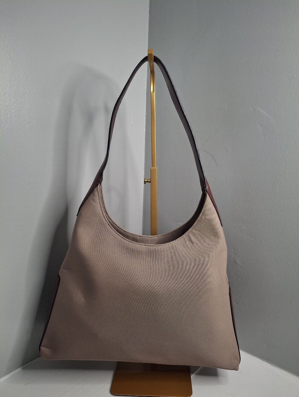 HOBO International Taupe Brown Shoulder Bag + Hobo Leather Kisslock Wallet Set - Picture 2 of 9